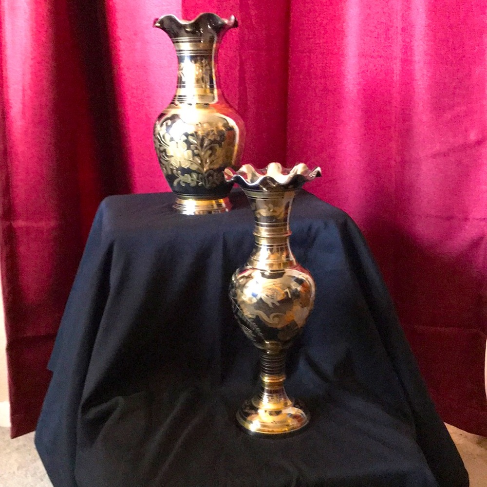Jainson vintage Indian vases - set of 2